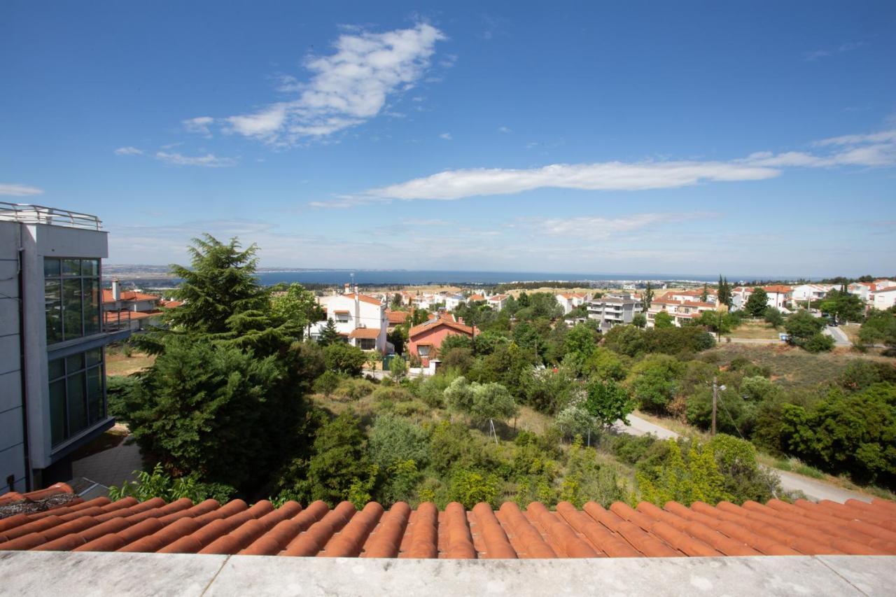 Τraditional Fully Detached Villa On A Luxurious Hillock Of Thessaloniki With Its Own Garden Also For Family & Wedding Gatherings For 10 To 25 People Only 15 Minutes From Airport מראה חיצוני תמונה