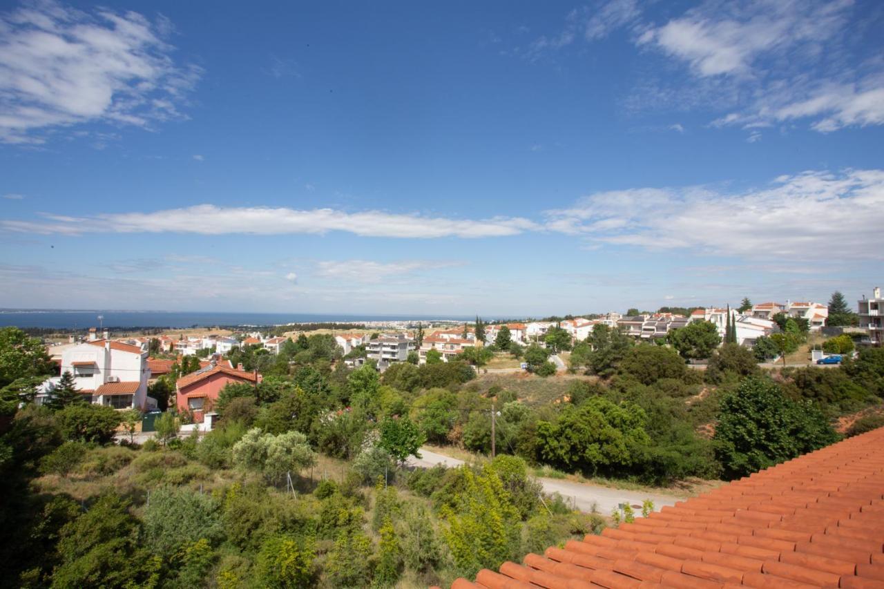 Τraditional Fully Detached Villa On A Luxurious Hillock Of Thessaloniki With Its Own Garden Also For Family & Wedding Gatherings For 10 To 25 People Only 15 Minutes From Airport מראה חיצוני תמונה