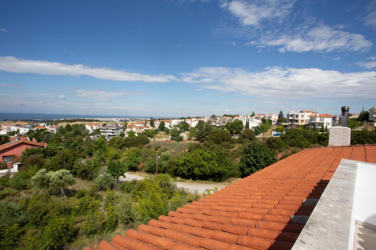 Τraditional Fully Detached Villa On A Luxurious Hillock Of Thessaloniki With Its Own Garden Also For Family & Wedding Gatherings For 10 To 25 People Only 15 Minutes From Airport מראה חיצוני תמונה
