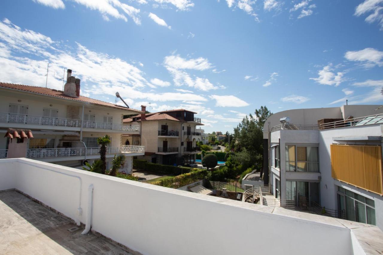 Τraditional Fully Detached Villa On A Luxurious Hillock Of Thessaloniki With Its Own Garden Also For Family & Wedding Gatherings For 10 To 25 People Only 15 Minutes From Airport מראה חיצוני תמונה