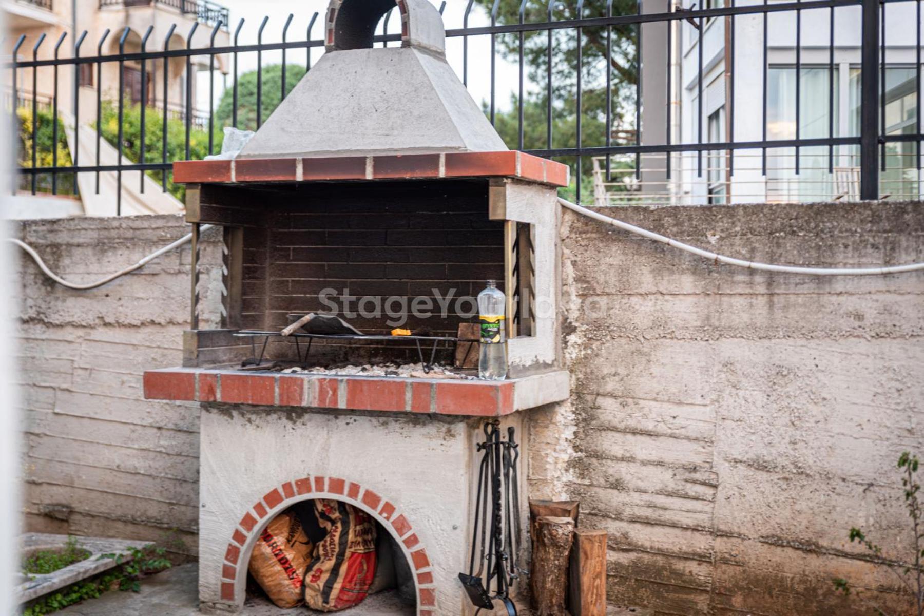 Τraditional Fully Detached Villa On A Luxurious Hillock Of Thessaloniki With Its Own Garden Also For Family & Wedding Gatherings For 10 To 25 People Only 15 Minutes From Airport מראה חיצוני תמונה