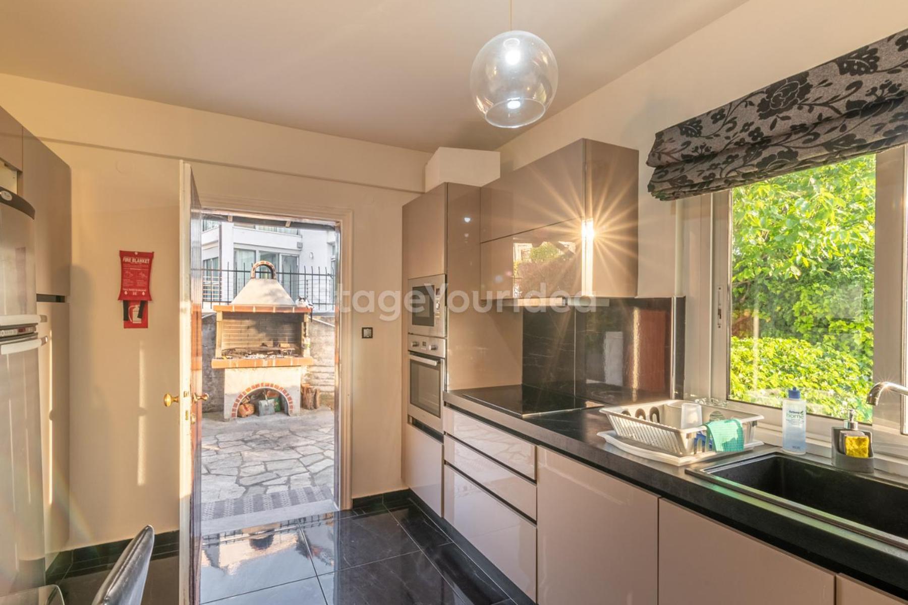 Τraditional Fully Detached Villa On A Luxurious Hillock Of Thessaloniki With Its Own Garden Also For Family & Wedding Gatherings For 10 To 25 People Only 15 Minutes From Airport מראה חיצוני תמונה