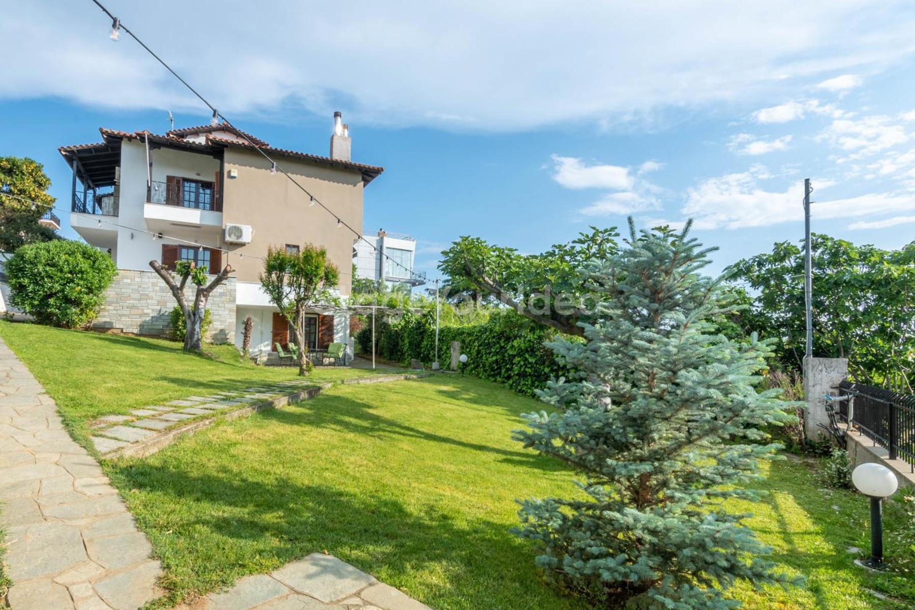 Τraditional Fully Detached Villa On A Luxurious Hillock Of Thessaloniki With Its Own Garden Also For Family & Wedding Gatherings For 10 To 25 People Only 15 Minutes From Airport מראה חיצוני תמונה